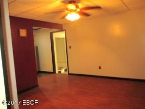 500 S Court St, Marion, IL 62959